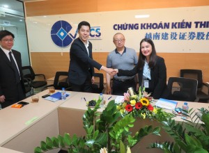 Chứng Khoán Kiến Thiết Việt Nam ký kết hợp đồng hợp tác phát triển khách hàng với Tide Global Trading Technology Limited and Hing Lee securities Limited
