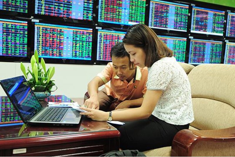 2月份HNX日均成交额达1.043万亿越盾