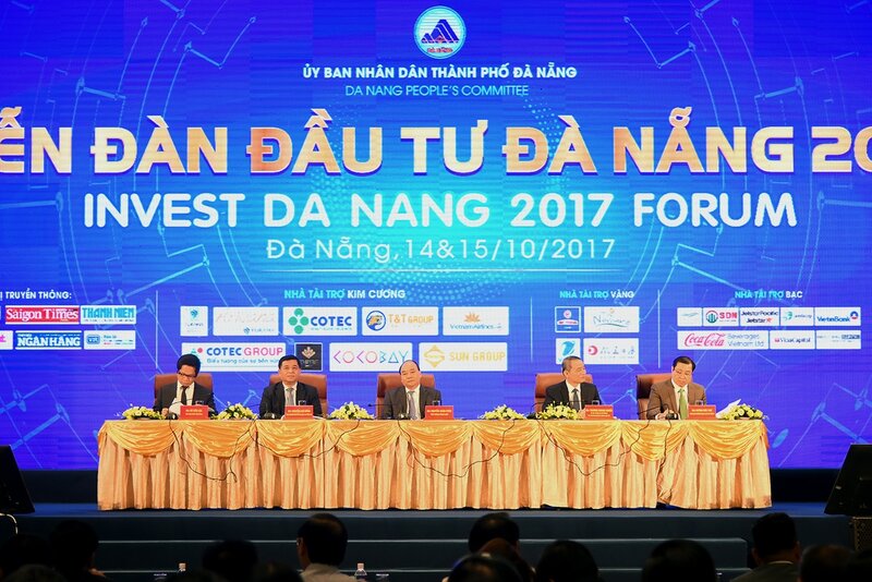 阮春福总理出席2017年岘港市投资论坛