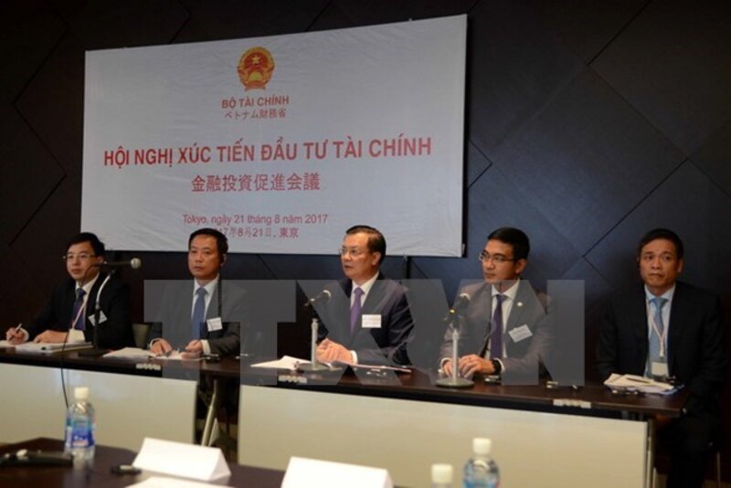 大力推动日本企业对越南金融领域进行投资