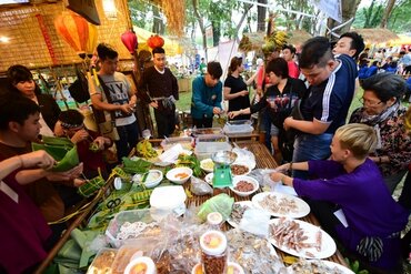 繁盛活跃的第12次各国美食节