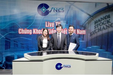 越南建设证券接待河内证券交易所代表和台湾证券业协会主席来参观和了解公司