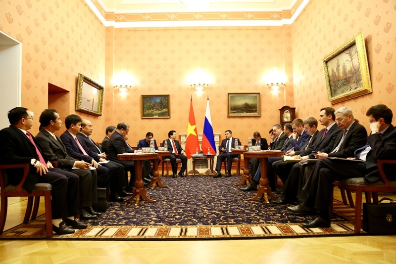 越南与俄罗斯制定双边贸易额提升至100亿美元的目标