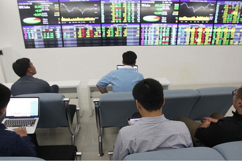 Lịch sự kiện và tin vắn chứng khoán ngày 05/12