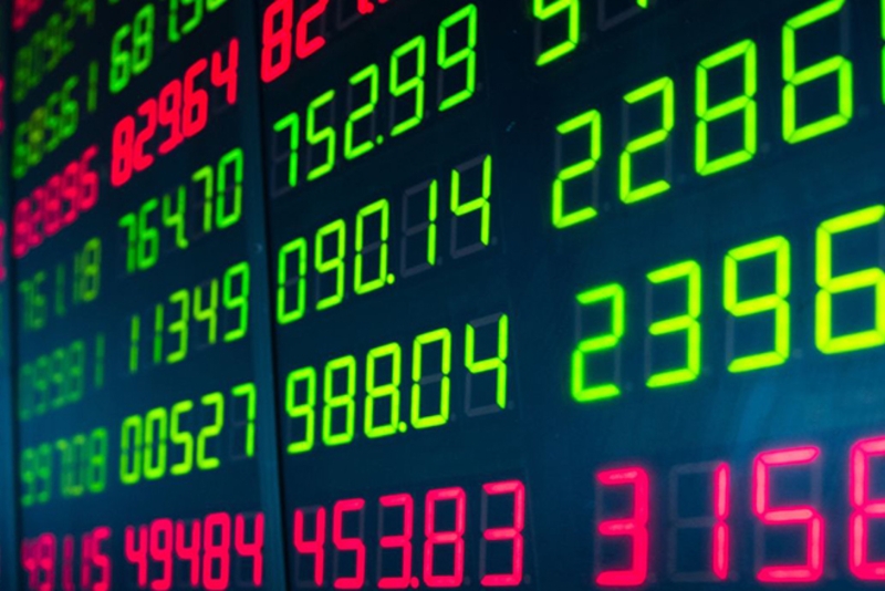 BẢN TIN THỊ TRƯỜNG NGÀY 15/04/2020: Tiếp đà hưng phấn, Vn-Index bứt phá gần 10 điểm.