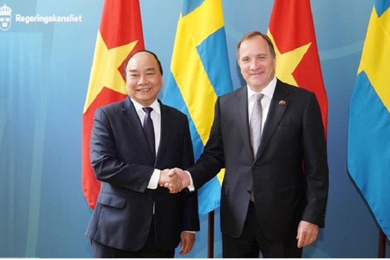 瑞典首相向越南授予投资资金的议定书