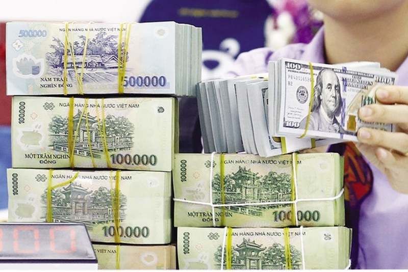 Thị trường tiền tệ Việt Nam 2023 sẽ bớt sóng gió