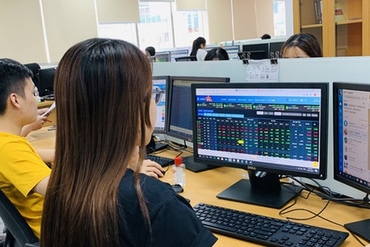 BẢN TIN THỊ TRƯỜNG NGÀY 15/12/2020: ĐIỀU CHỈNH CẦN THIẾT !