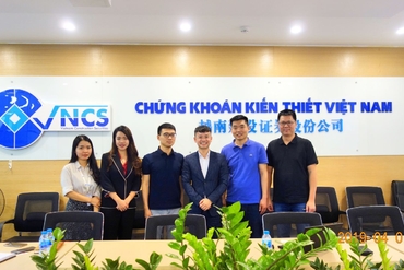 中国证券时报记者团到访越南揭秘三大投资热点，越南建设证券成为首个访问对象