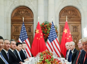 Chuyên gia chứng khoán: VN-Index hỗ trợ mạnh tại 920 điểm, thị trường khởi sắc hơn vào cuối tháng 6 với tin tích cực từ FED và cuộc gặp Mỹ - Trung