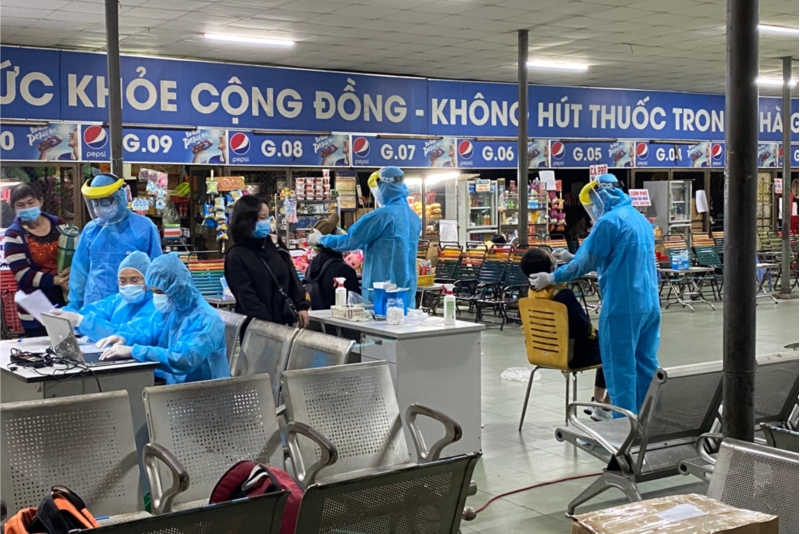 为在 Covid-19 期间需要帮助的人提供免费咨询平台