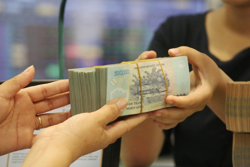 存款利率上升，银行再度成为资金流的避风港