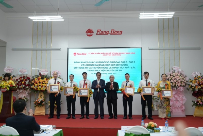 亮东点灯泡水壶股份公司 (RAL - HSX) - 个股研报