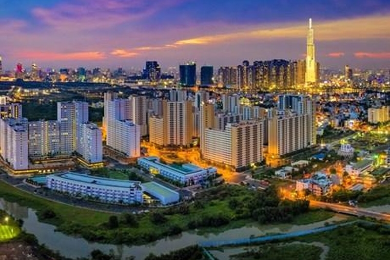 胡志明市力争2023年地区生产总值增长率达7.5～8％