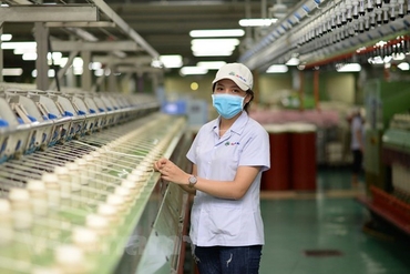 越南力争实现到2025年服务业占GDP比重约43-44%