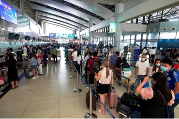 仅在一个月，通过越南航空港的国际游客量大幅增长超过45%